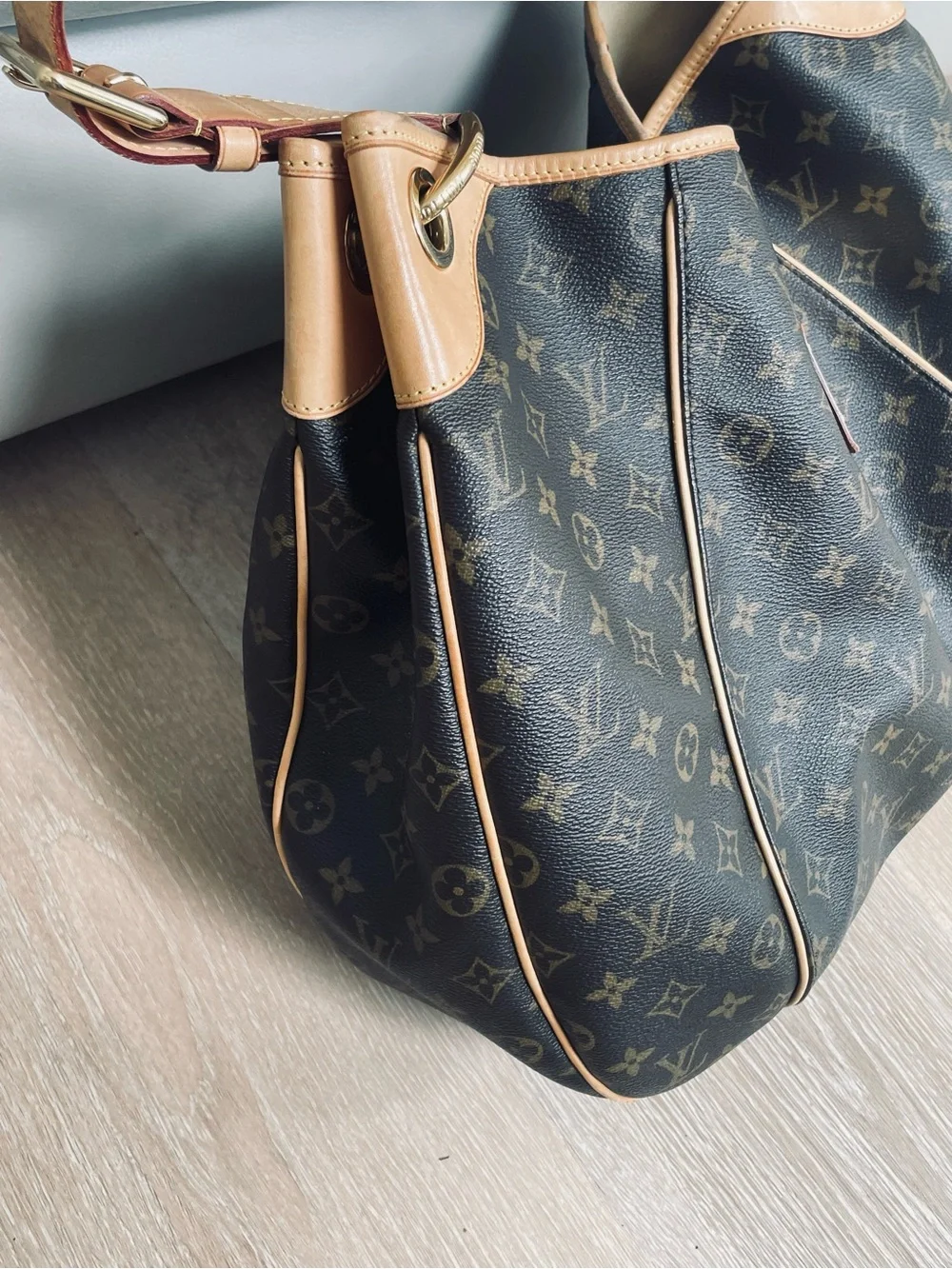 Authentic Louis Vuitton Galliera  GM